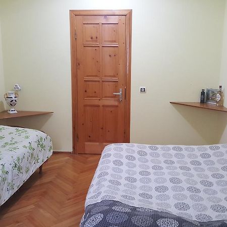 Guest House Lazuri Sarpi Buitenkant foto