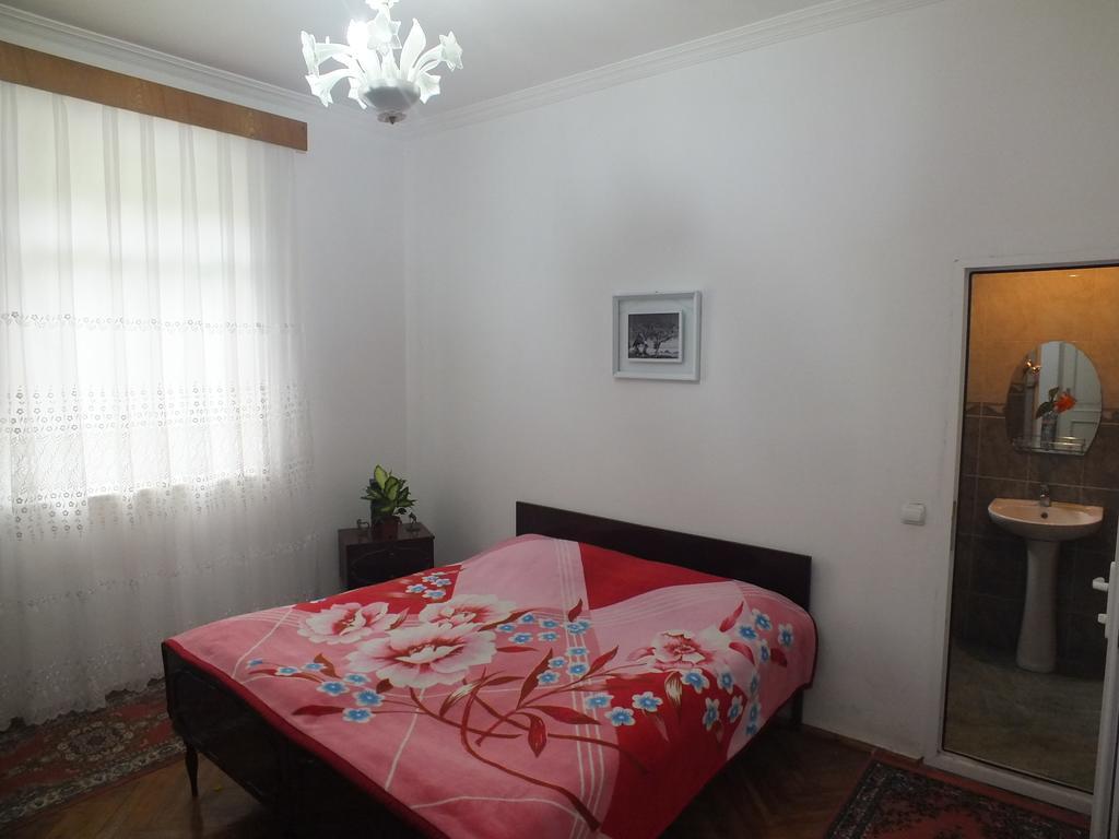 Guest House Lazuri Sarpi Buitenkant foto